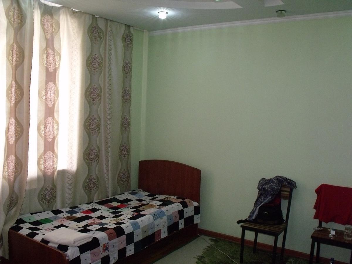 Hostel Visit Ош Екстер'єр фото